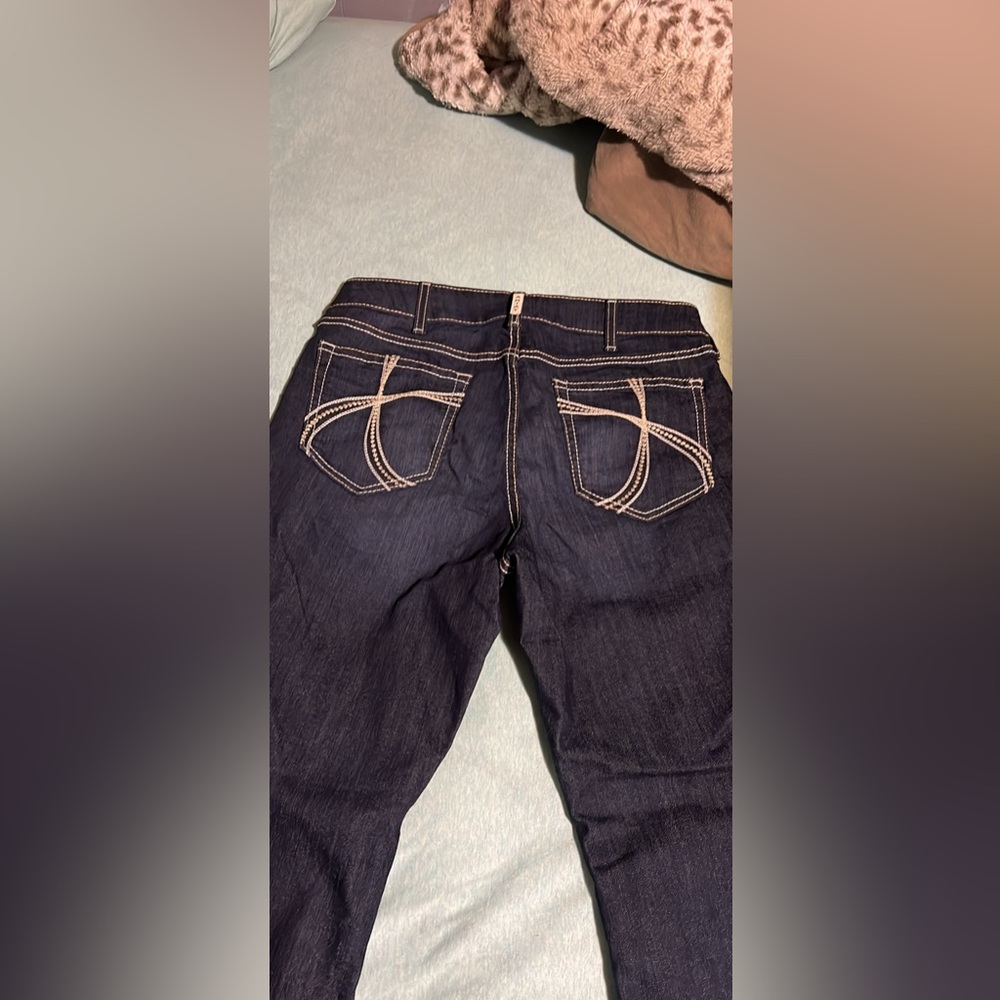 Clothes - Picture 2 of 9